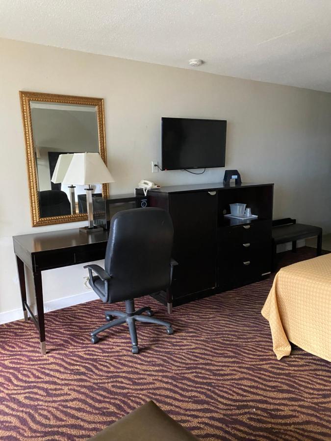 Red Carpet Inn & Suites - 댄빌 외부 사진